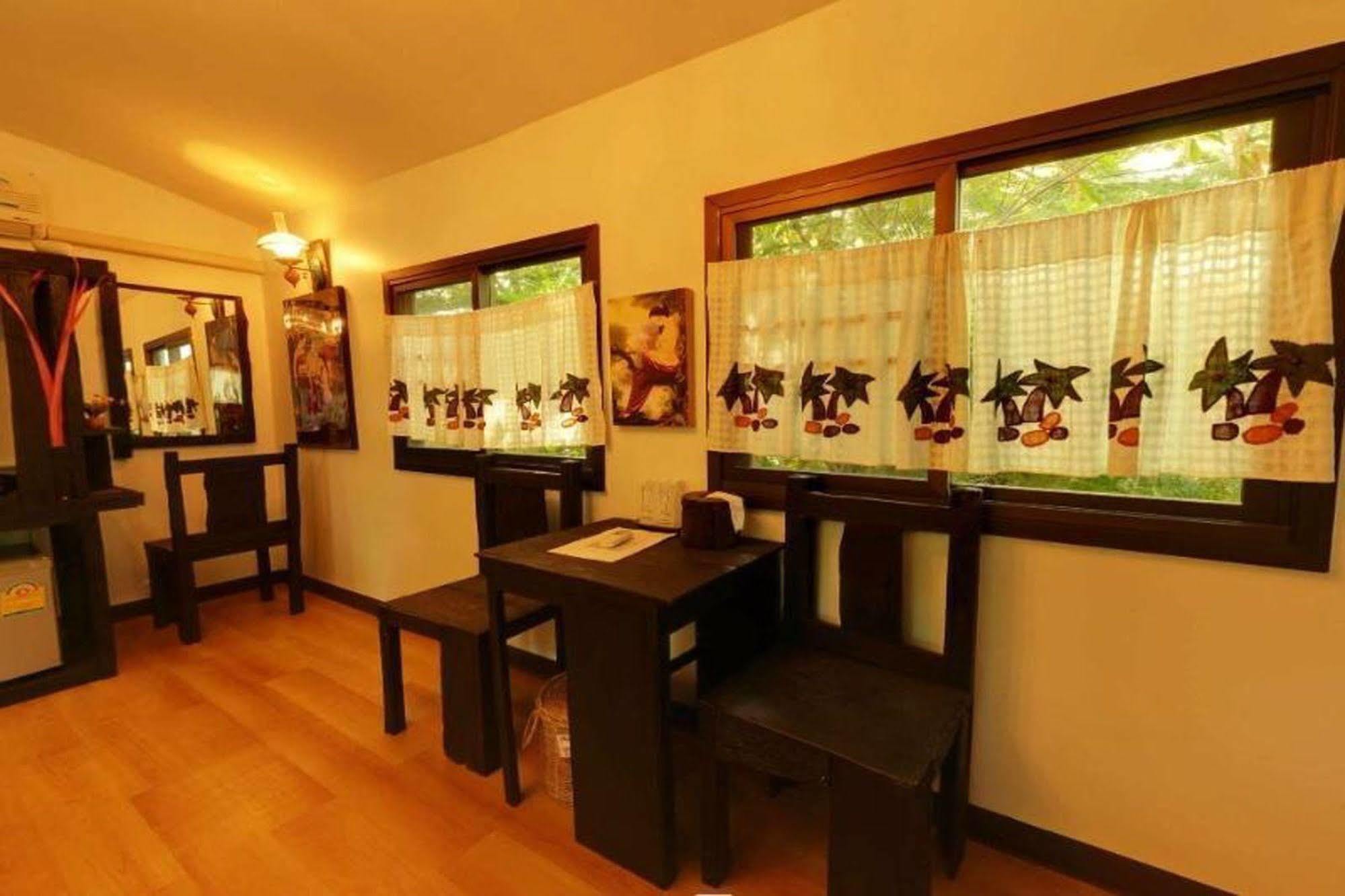 Chart Trip Resort Nakhon Ratchasima Extérieur photo
