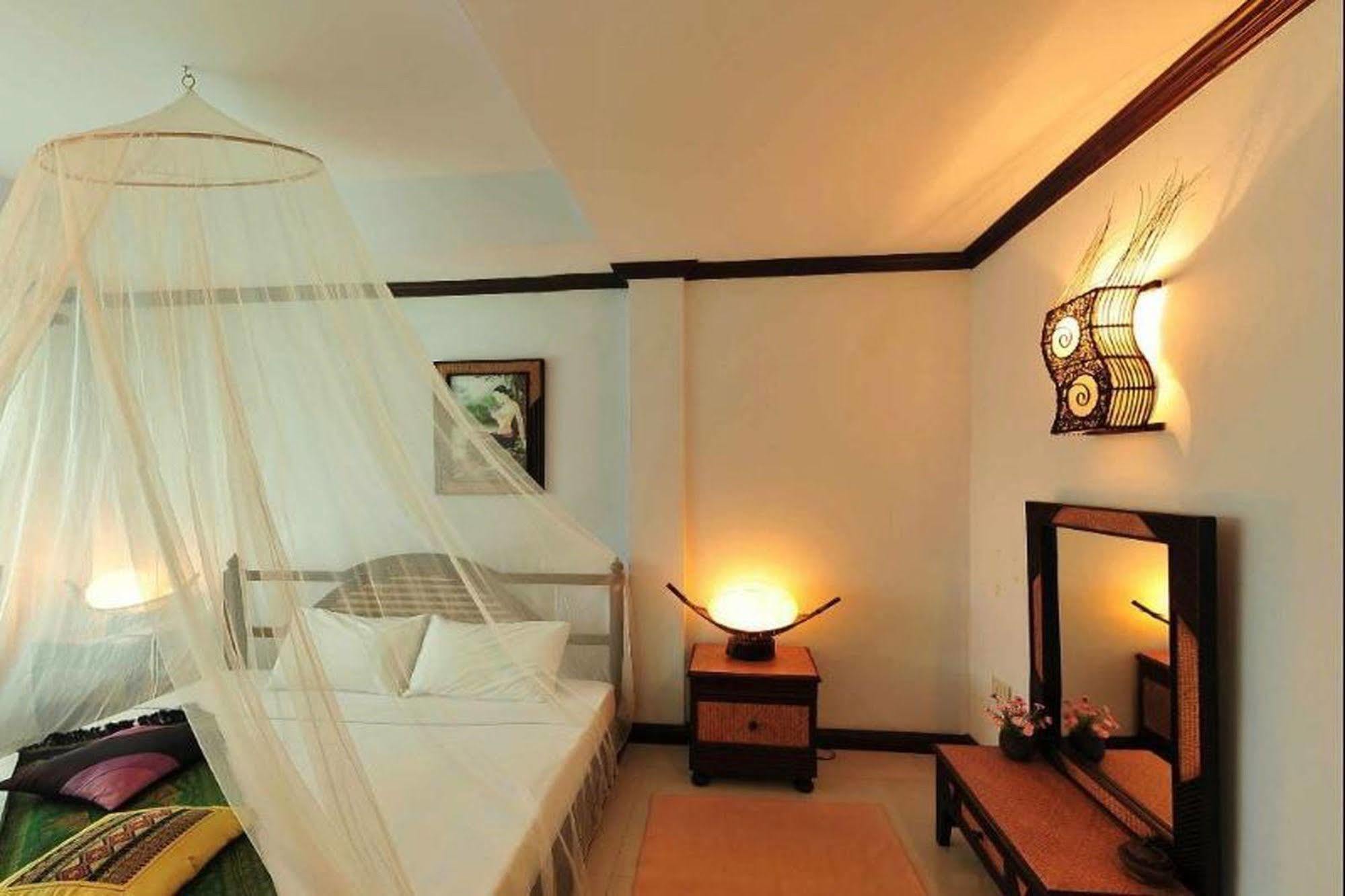 Chart Trip Resort Nakhon Ratchasima Extérieur photo